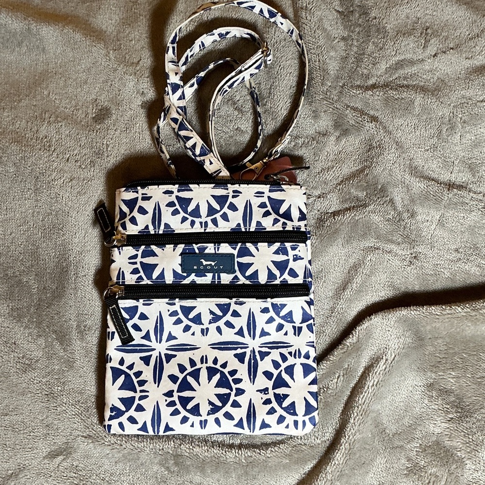 Scout Navy & White Geometric Crossbody Bag Travel Everyday Organizer